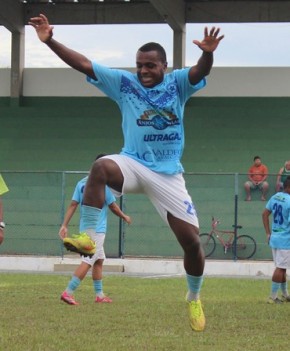 Atacante do Parnahyba, Lekão é punido no TJD-PI e fica fora do estadual por dois jogos.(Imagem:Renan Morais/GloboEsporte.com)