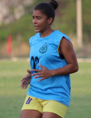 Eliene aponta as principais características das adversárias na semifinal.(Imagem:Emanuele Madeira)