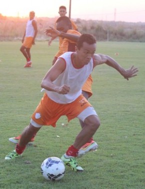 Thiago Dias entra no lugar de Rogério para quartas.(Imagem:Emanuele Madeira/GloboEsporte.com)