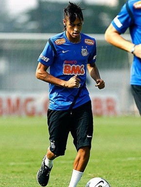 Neymar treinou bem no fim de semana.(Imagem:Ricardo Saibun / Divulgação Santos FC)