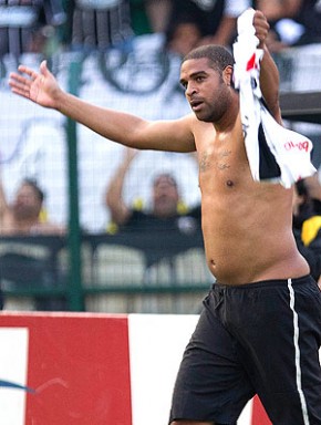 Adriano comemora gol do Corinthians.(Imagem: Ag. Estado)