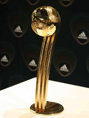 Troféu Bola de Ouro da Copa do Mundo (Imagem: Rafael Pirrho / GLOBOESPORTE.COM)