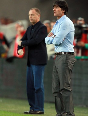 Mano perdeu o duelo para Joachim Löw, técnico da Alemanha.(Imagem:Getty Images)