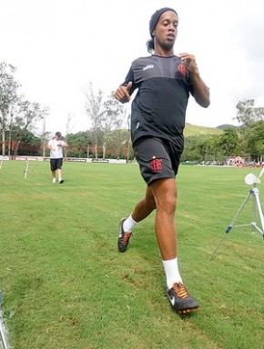 Ronaldinho treina no Ninho do Urubu.(Imagem:Alexandre Vidal / Fla Imagem)