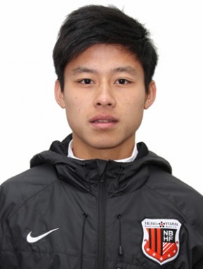 Chen Zhizhao, com uniforme de seu time chinês.(Imagem:Divulgação/Site Oficial do Nanchang FC)