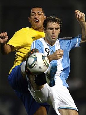 Ralf em ação pelo Brasil contra a Argentina (Imagem:(AFP))