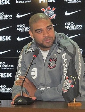 Adriano não foi a campo na manhã deste sábado.(Imagem:Wagner Eufrosino/GLOBOESPORTE.COM)