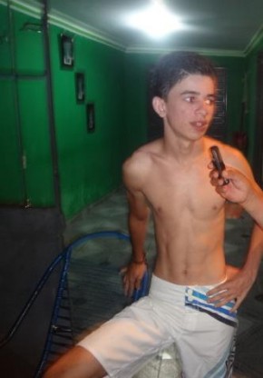 Cleiton Daniel (propriet&aacute;rio da moto)(Imagem:FlorianoNews)