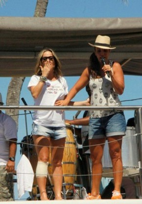 Ivete Sangalo e Claudia Leitte em Salvador.(Imagem:AgNews)