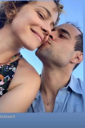 Namorado de Leandra Leal posta clique romântico do casal em viagem de férias(Imagem:Reprodução/Instagram)