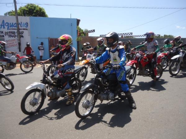 Pilotos profissionais e amadores participam do 4º Rally da Princesa, em Floriano.(Imagem:FlorianoNews)