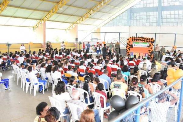 Alunos participam de formatura do PROERD em Floriano.(Imagem:SECOM)