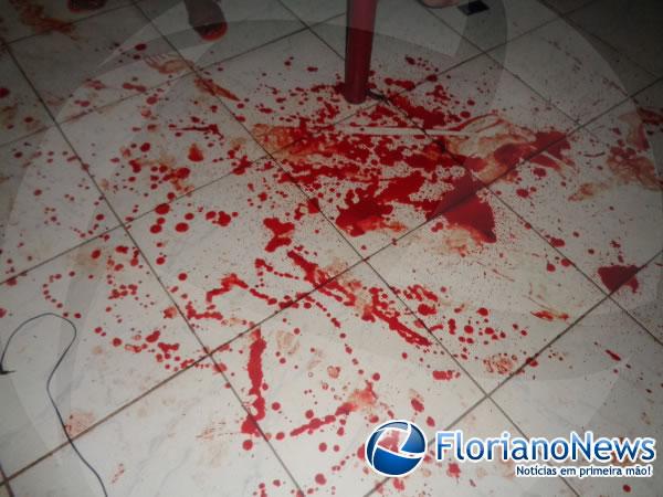 Homem não aceita separação e esfaqueia ex-esposa em Floriano.(Imagem:FlorianoNews)