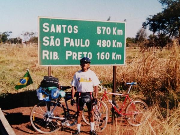 O ciclista Wanderli de Sousa durante viagem a São Paulo.(Imagem: Wanderli de Sousa/Arquivo Pessoal)