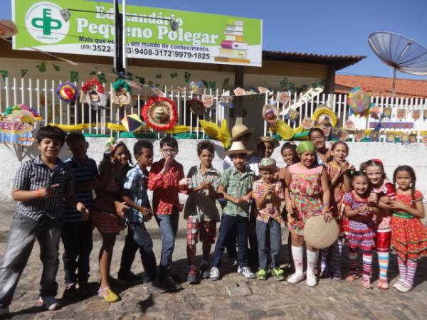 Educandário Pequeno Polegar realizou arraiá junino.(Imagem:FlorianoNews)