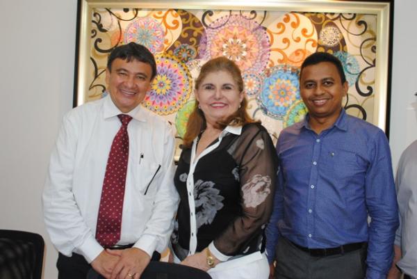 Wellington Dias visita sede da Faculdade de Ensino Superior de Floriano.(Imagem:ASCOM)