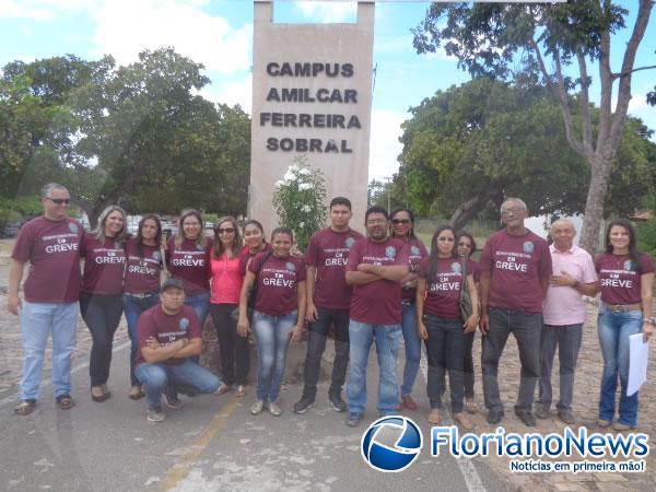 Servidores técnico-administrativos da UFPI iniciam greve em Floriano.(Imagem:FlorianoNews)