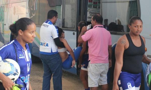 Talvirlânia Lemos, diretora do clube, também passou mal durante jogo do Brasileirão feminino.(Imagem:André Leal)