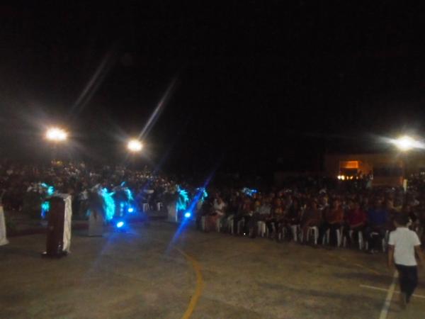 Multidão participa do encerramento dos festejos de São Francisco em Floriano.(Imagem:FlorianoNews)