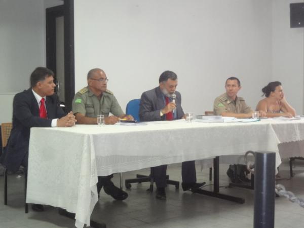 Promotores de Justiça realizaram reunião com coligações de partidos políticos.(Imagem:FlorianoNews)