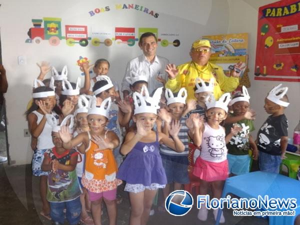 Confraternização de Páscoa encantou as crianças da Creche Eduardo Neiva.(Imagem:FlorianoNews)