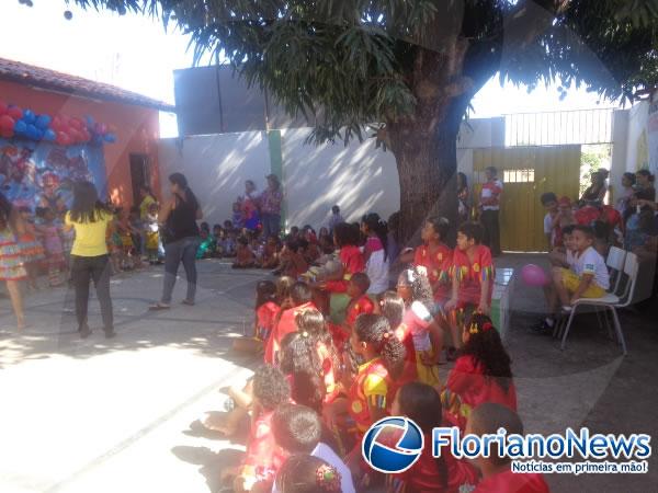 Escola Mega de Floriano comemora o Dia do Folclore.(Imagem:FlorianoNews)