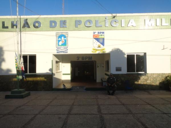 Motocicleta é furtada de calçada de residência em Floriano.(Imagem:FlorianoNews)