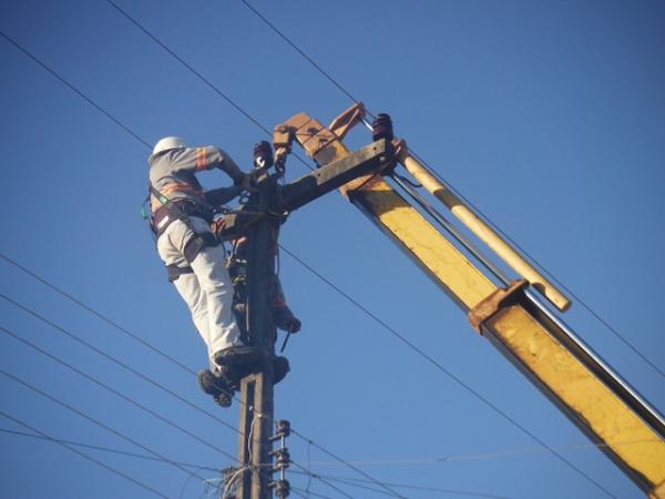 Desequilíbrio de tensão provocou falta de energia em Floriano.(Imagem:FlorianoNews)