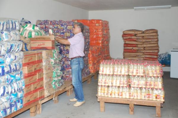 Prefeito Gilberto Júnior garante merenda de qualidade para escolas do município(Imagem:Waldemir Miranda)