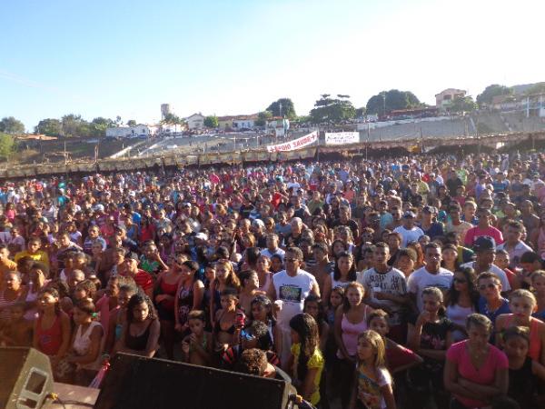 Meninos de Barão e Rochinha e Banda animam Festival de Verão 2013 em São Francisco do Maranhão.(Imagem:FlorianoNews)