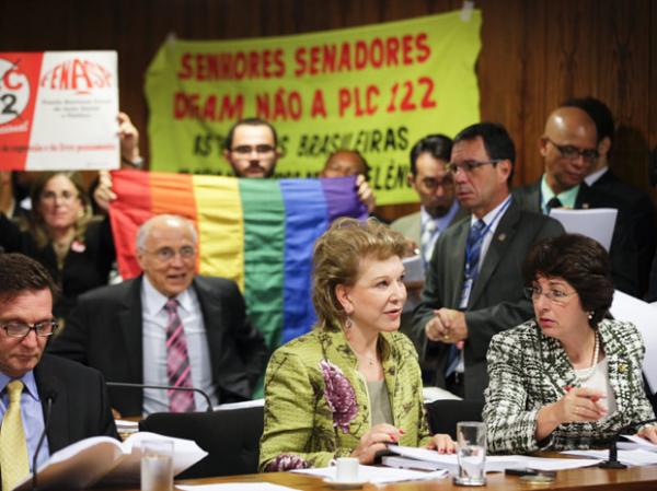 A senadora Marta Suplicy, relatora do projeto que criminaliza a homofobia na Comissão de Direitos Humanos.(Imagem:Agência Senado)