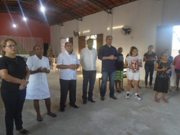 Comunidade católica do bairro Bosque inicia festejos de Santa Terezinha.(Imagem:FlorianoNews)