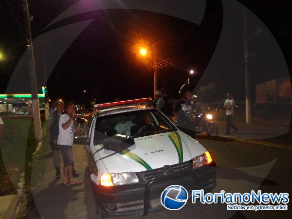  Acidente envolve três veículos na Av. Santos Dumont em Floriano.(Imagem:FlorianoNews)