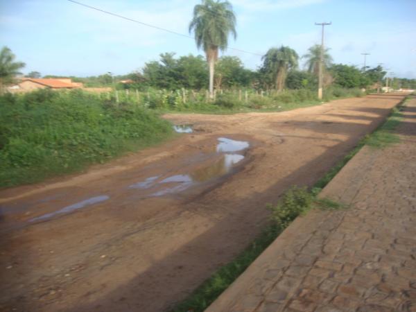 Quando chove a situaçao fica caótica nesse ponto(Imagem:redaçao)