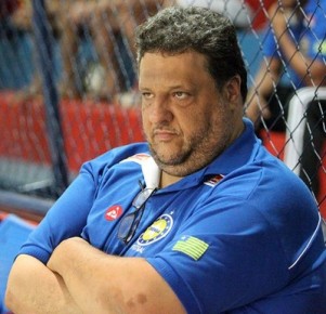 Paulo Cristófani, técnico do Crensa, aprova desempenho do time.(Imagem:Zerosa Filho/CBFS)