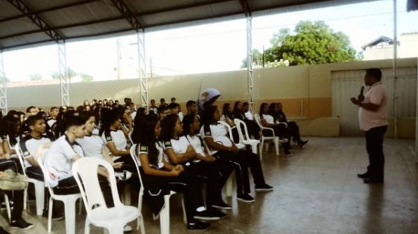 Colégio Impacto inicia ano letivo 2018 com acolhida aos alunos.(Imagem:FlorianoNews)
