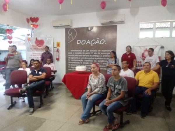 Hemocentro de Floriano comemora Dia do Doador Voluntário de Sangue.(Imagem:FlorianoNews)