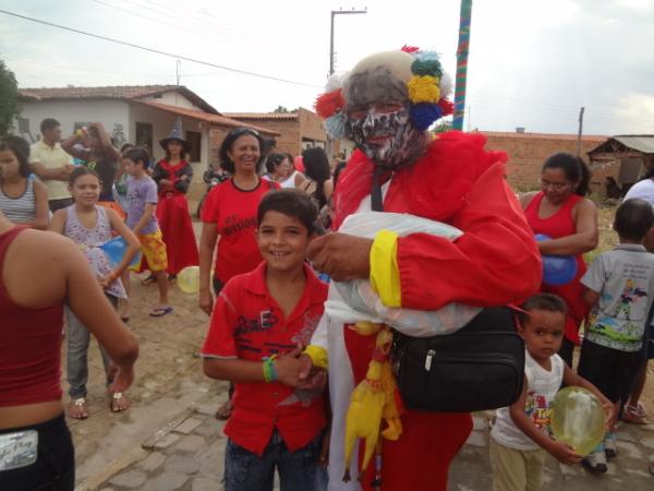 Palhaço Carrapeta comemora o Dia das Crianças. (Imagem:FlorianoNews)