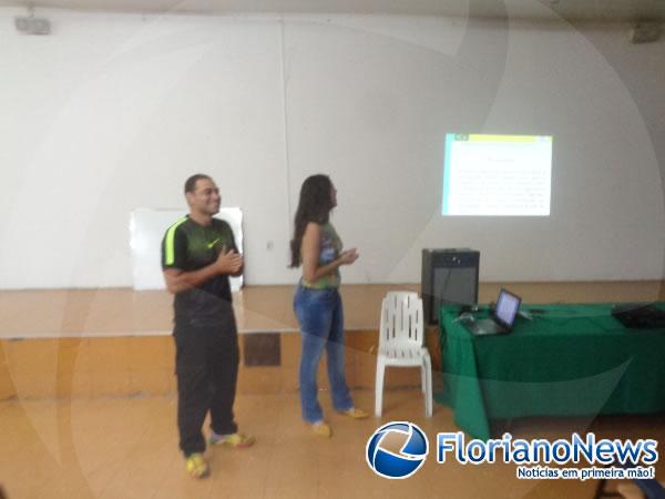 Policiais participam de palestra sobre atividade física e qualidade de vida.(Imagem:FlorianoNews)