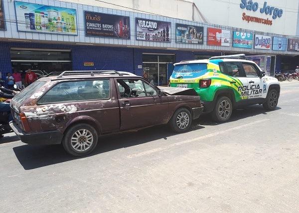 Acidente entre viatura da PM e carro causa danos materiais em Floriano.(Imagem:Jc24horas)