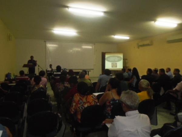 Encontro organizado pela FEBAPI apresenta reivindicações ao governo municipal.(Imagem:FlorianoNews)