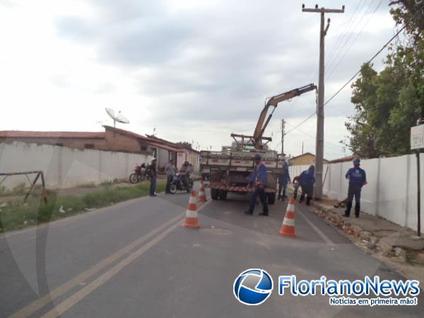 Eletrobras realiza substituição de cabos no bairro Caixa D?água.(Imagem:FlorianoNews)