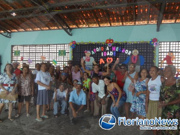 Centro de Referência da Assistência Social realizou prévia carnavalesca para idosos.(Imagem:FlorianoNews)