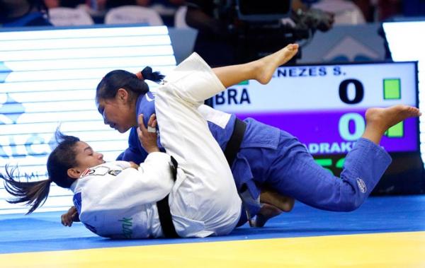Sarah Menezes terá adversárias complicadas no caminho à final do Grand Slam de Tóquio.(Imagem:Agência AP)