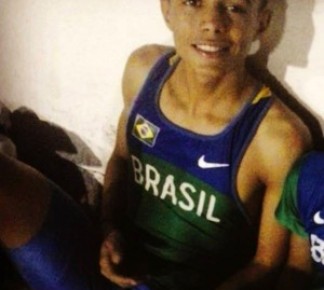 Marcos Vinicius ganhou duas medalhas no regional.(Imagem:Arquivo Pessoal)