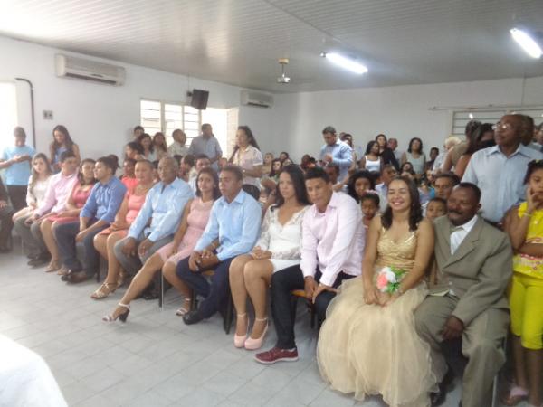 Casamento comunitário oficializa união de 20 casais no Fórum de Floriano.(Imagem:FlorianoNews)