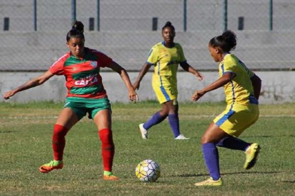 Tiradentes treina para voltar ao Brasileiro de Futebol Feminino.(Imagem:Eduardo Frota)