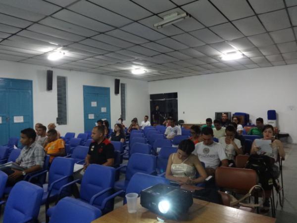 Carvalho & Lima Concursos apresentou aula inaugural de preparatório em Floriano.(Imagem:FlorianoNews)