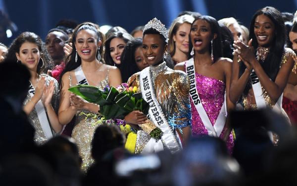 Miss Universo 2019 coroa sul-africana Zozibini Tunzi.(Imagem:GETTY IMAGES / AFP Photo)