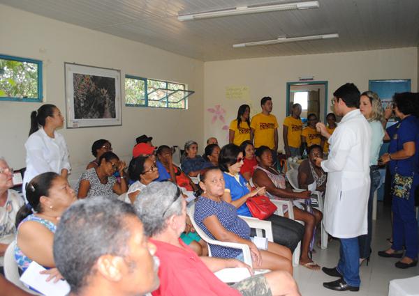 Acadêmicos de Enfermagem da FAESF participam da campanha ?hepatite zero?.(Imagem:FAESF )